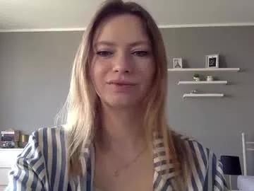 lux_millie on Chaturbate