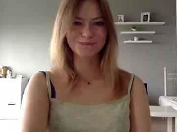 lux_millie on Chaturbate