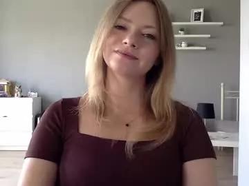 lux_millie on Chaturbate