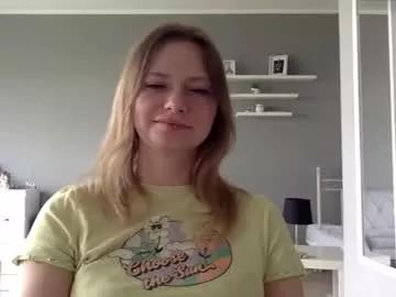 lux_millie on Chaturbate