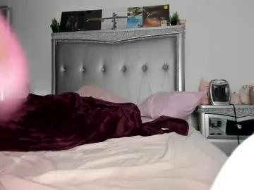 mariahpinkkitty on Chaturbate