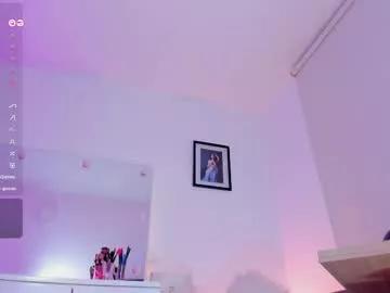 marinelaveau on Chaturbate