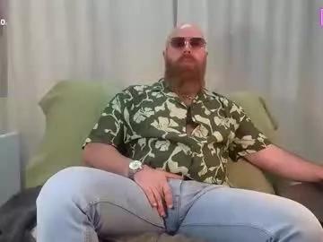 meaty_roll on Chaturbate