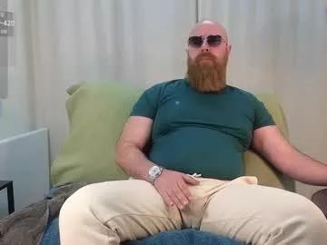 meaty_roll on Chaturbate