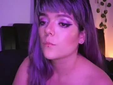 naughty_em_17 on Chaturbate