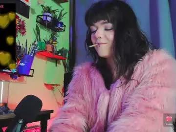 naughty_em_17 on Chaturbate