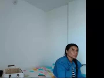 Freechat perla_milf4u on Chaturbate