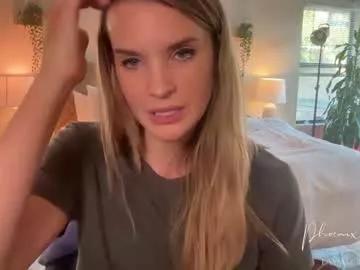 Freechat phoenix_taylor on Chaturbate