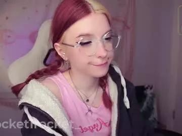 Freechat pocketrocket_ on Chaturbate