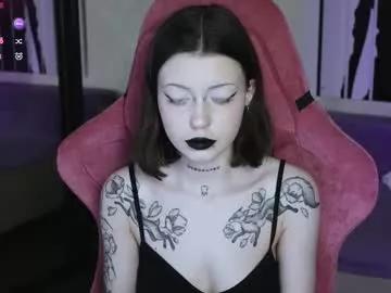 prettybones on Chaturbate