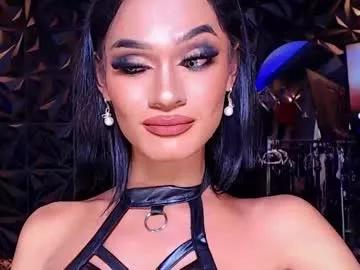 queenvalentinats on Chaturbate