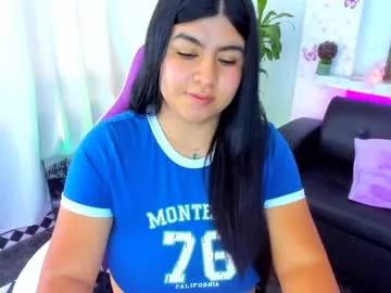 rosee_honey_ on Chaturbate