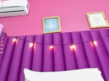 slutlittlecamila on Chaturbate