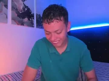 Freechat tommy_steelee on Chaturbate