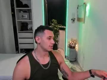 travis_bakerr on Chaturbate