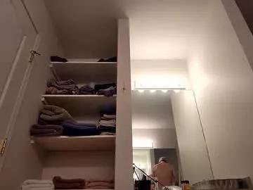 upnalone536432 on Chaturbate