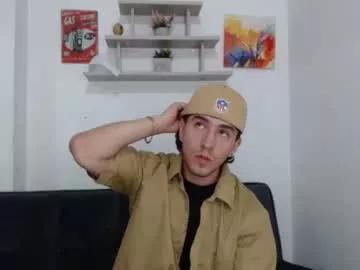 Freechat valentino2201 on Chaturbate