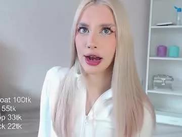 vickyfuckingdoll on Chaturbate