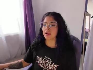 witchofhearts on Chaturbate