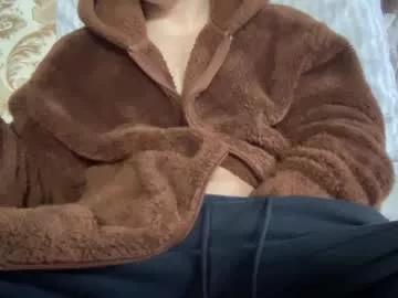 yungbull06 on Chaturbate