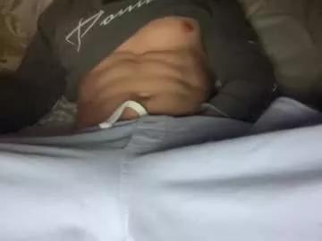 yungbull06 on Chaturbate