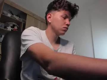 Freechat yurii_moody on Chaturbate