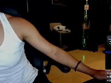zhoestrong on Chaturbate