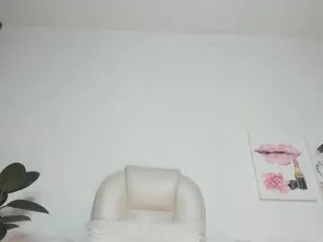 zofhia_xiaho on Chaturbate