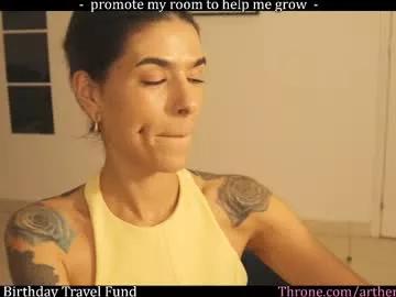 Freechat zorosgiirl on Chaturbate