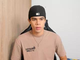 damiano_lucaferri on Flirt4Free 