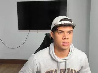 damiano_lucaferri on Flirt4Free 