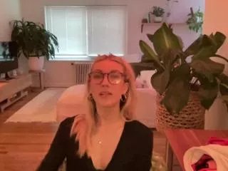 Offline dylan_knight on Flirt4Free