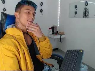 leonard_price on Flirt4Free 