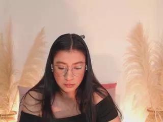 lucy_minds on Flirt4Free 