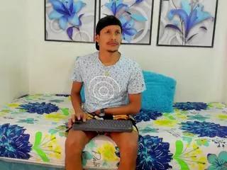 stiven_browm on Flirt4Free 