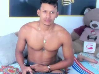 stiven_browm on Flirt4Free 