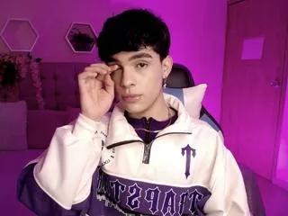 thommy_rosse on Flirt4Free 