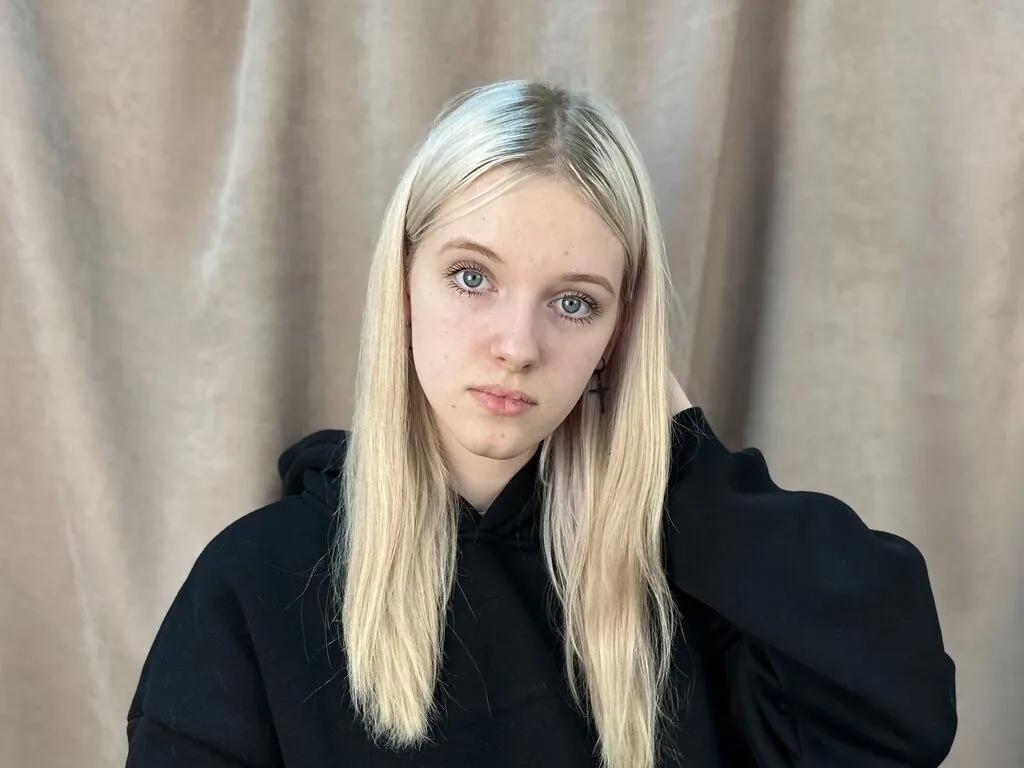 AnnitaKratochvil on LiveJasmin