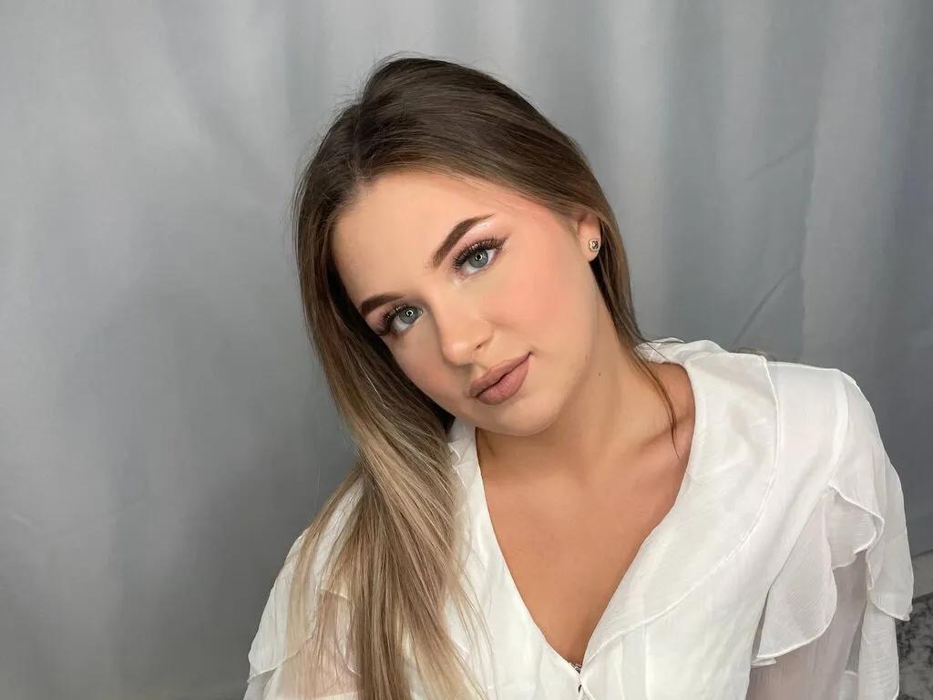 BeliaPuliafico on LiveJasmin