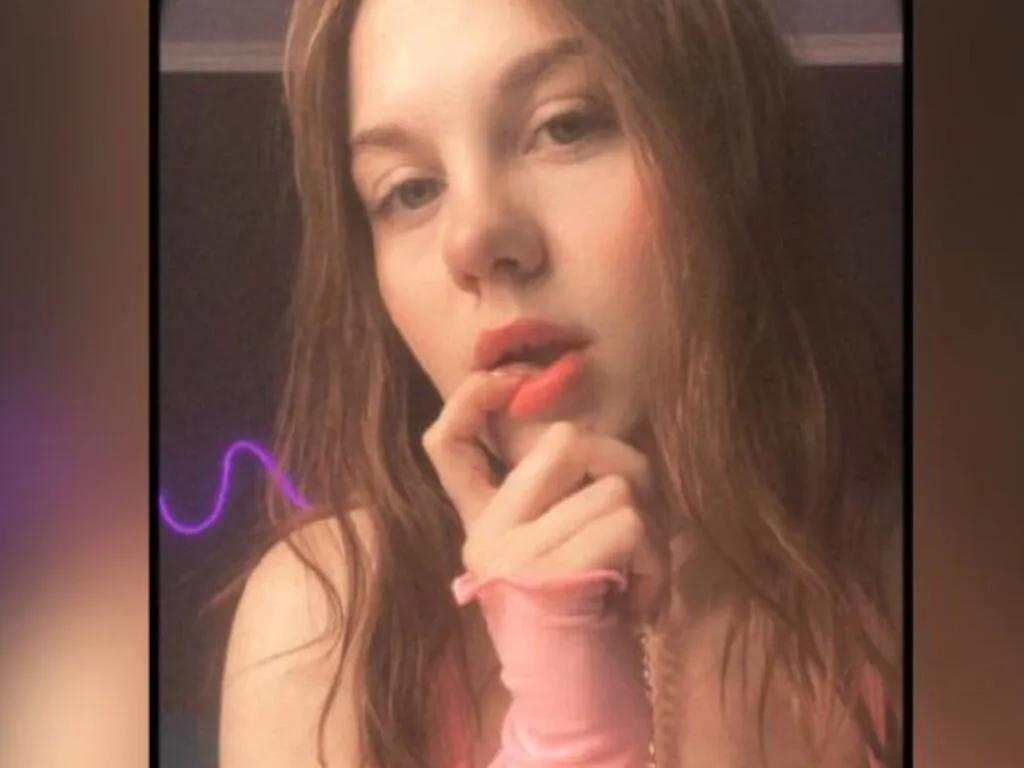 DynaBae on LiveJasmin