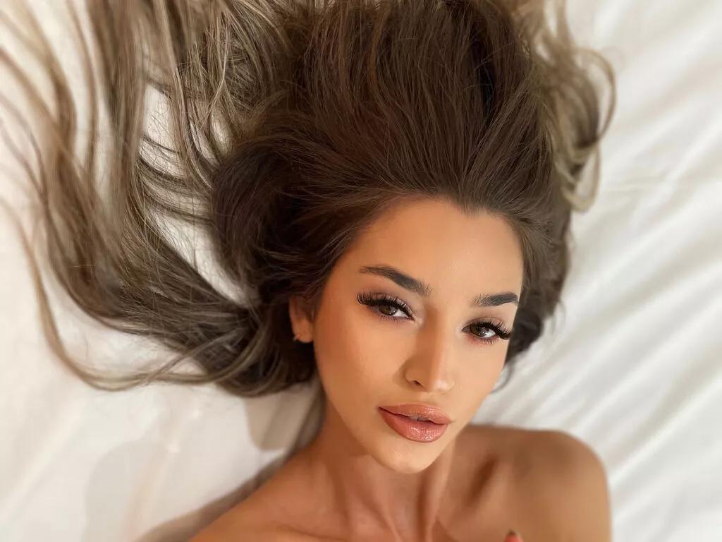 HanaRoss on LiveJasmin