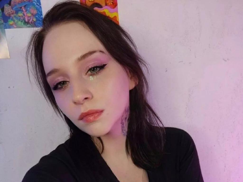 LiyaFlowers on LiveJasmin