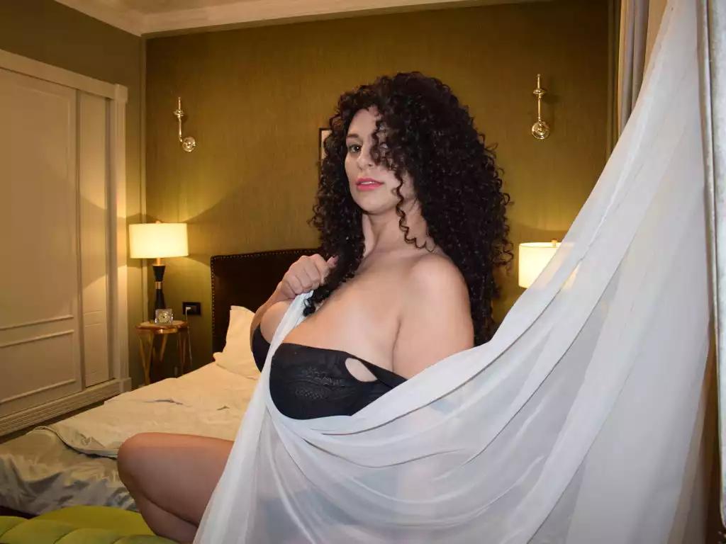 RosaAriana on LiveJasmin