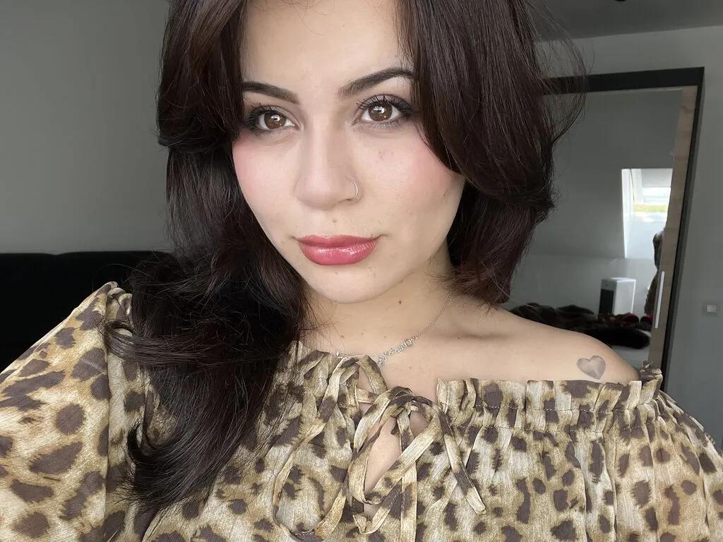 ShantaleParist on LiveJasmin