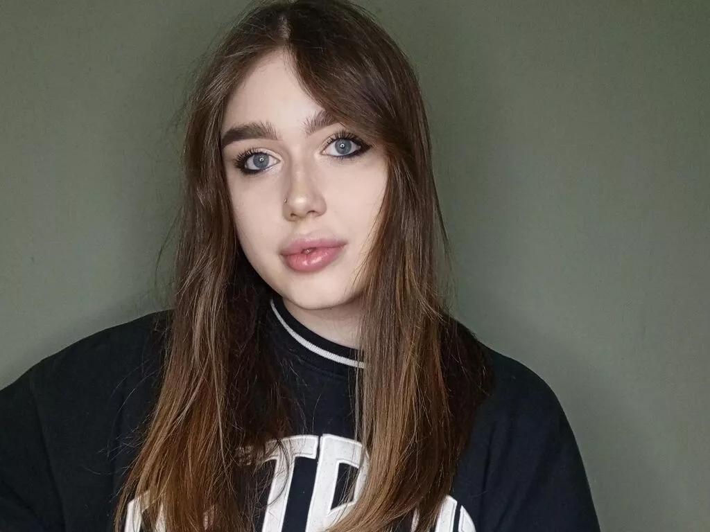 WandaBalsam on LiveJasmin 