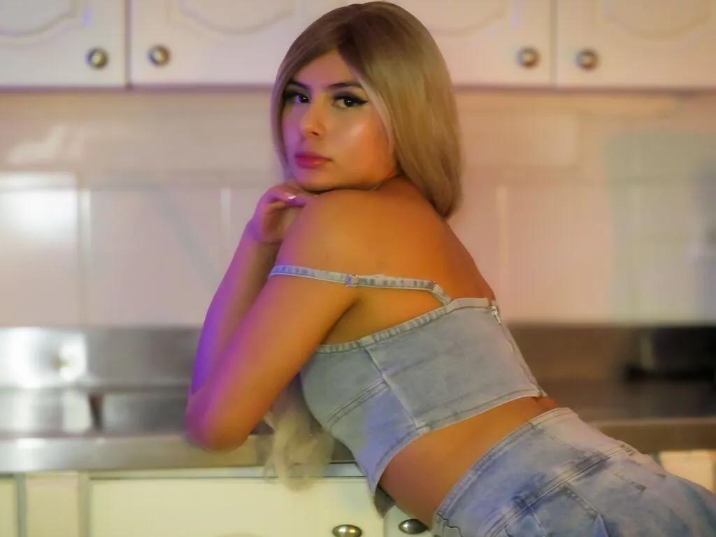 ZamharaRodriguez on LiveJasmin