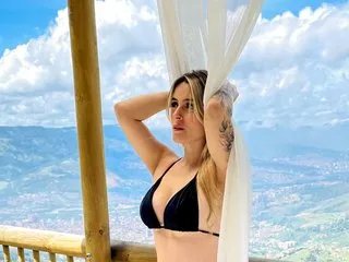 Offline AinhoaBaker on Streamate