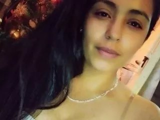 Offline Aisha229 on Streamate