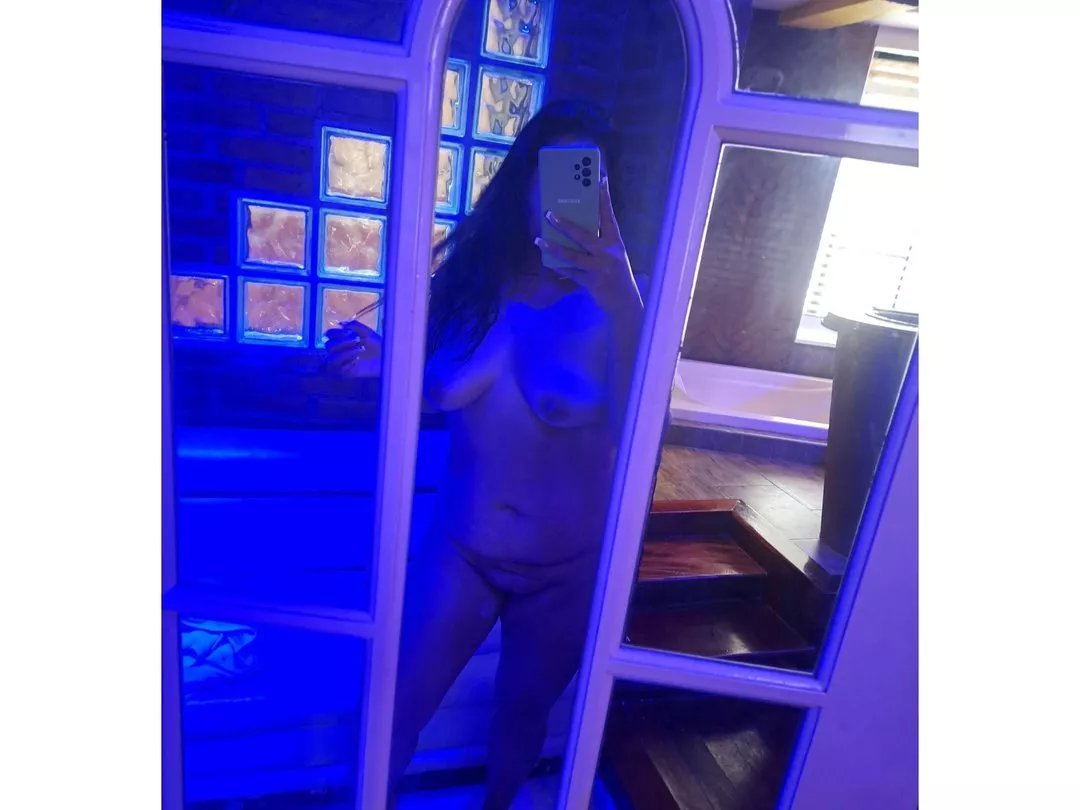 Offline kristalKaboom on Streamate