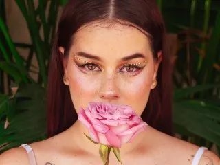 Offline LiaSanderss on Streamate